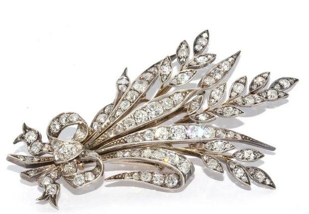 Große, Antike Weißgold Diamant-Brosche als Blumenstrauß mit Schleife