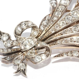 Große, Antike Weißgold Diamant-Brosche als Blumenstrauß mit Schleife