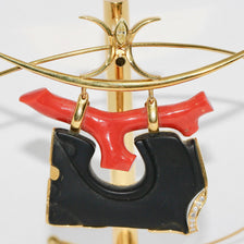 18 Karat Gold Halskette, Collier mit großem Anhänger als japanisches „Torii“, Koralle und Marquise-Diamant,