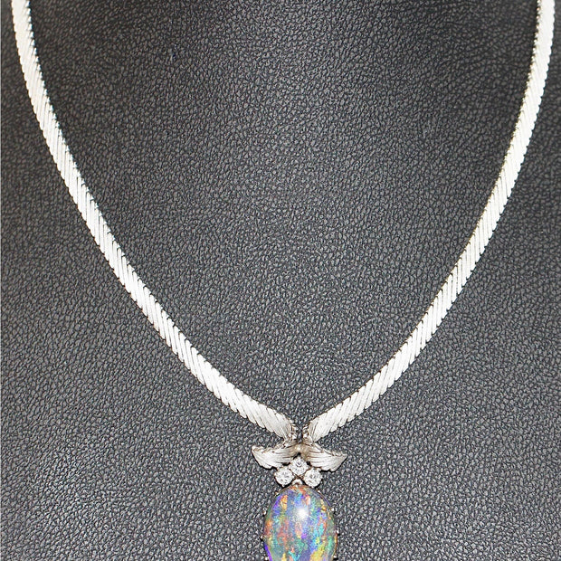 Prächtige Halskette, Collier aus 18 Karat Weißgold mit großem australischem Opal und Diamanten