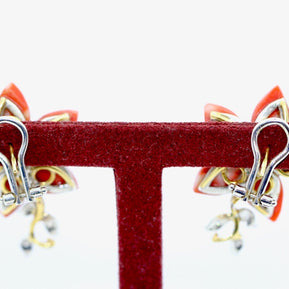 18 Karat Gold Ohrstecker, mit Koralle und Diamanten, Ohrringe, Clips, florales Design
