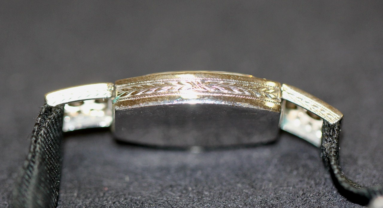 Rolex Art Deco Ladies Wristwatch, 18 Karat White Gold and Diamonds