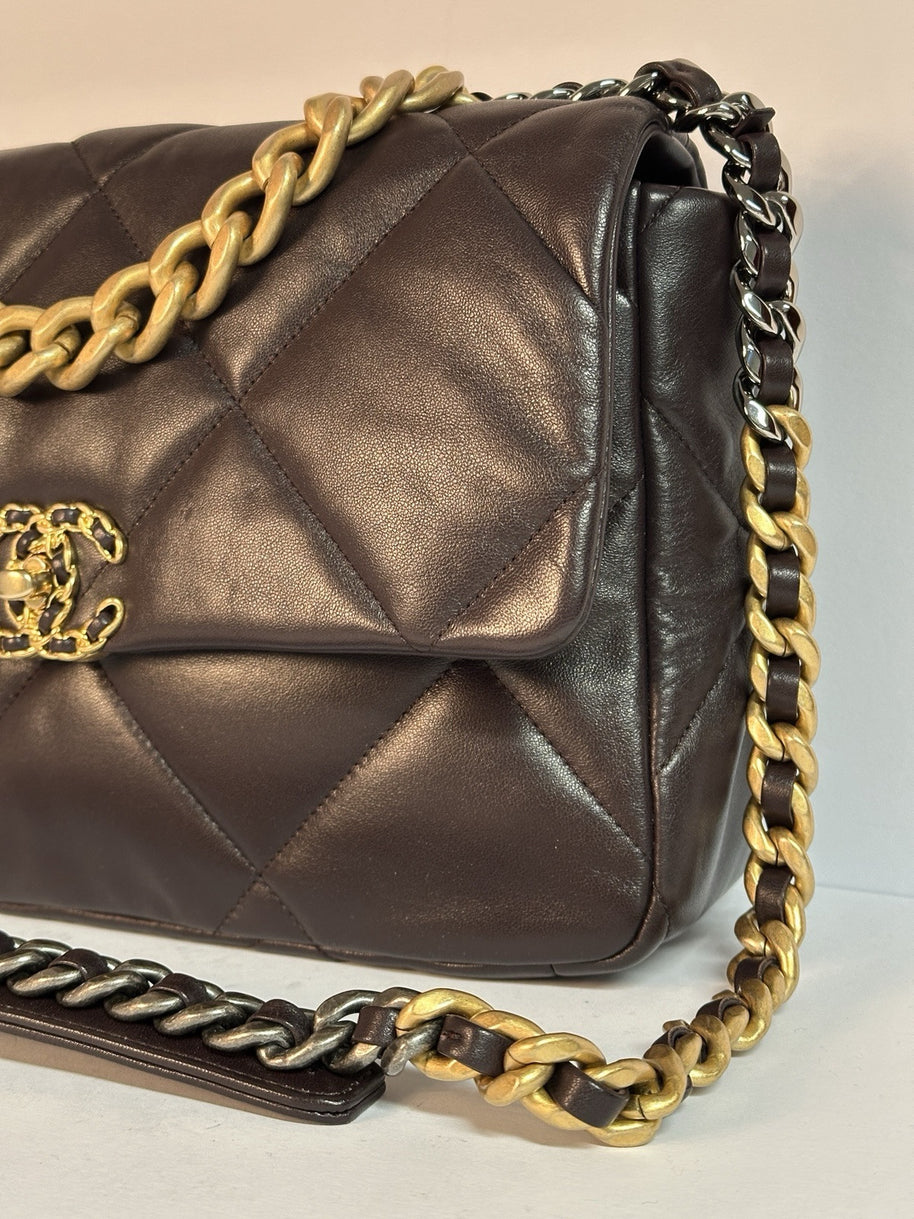 Chanel 19 Flap Bag Braun Lammleder wie NEU