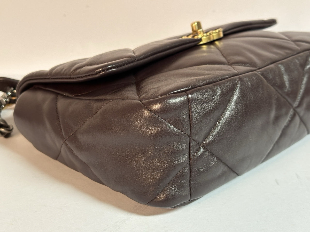 Chanel 19 Flap Bag Braun Lammleder wie NEU
