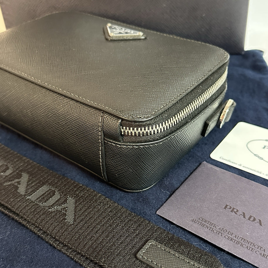 Prada Brique Umhängetasche Schwarz Saffiano Leder TOP ZUSTAND 2022